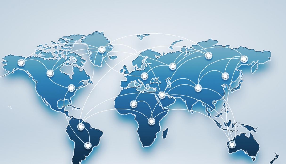 FP Comercio Internacional: mapa global con rutas comerciales y puntos de conexión entre países