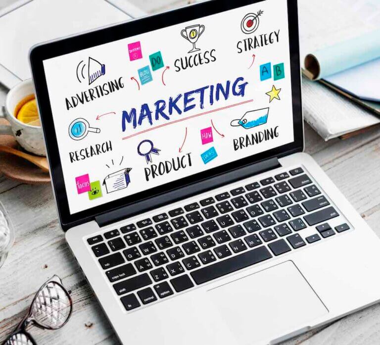 CHARLA CON IRIA ÁLVAREZ DE ALMARK SOBRE MARKETING DIGITAL