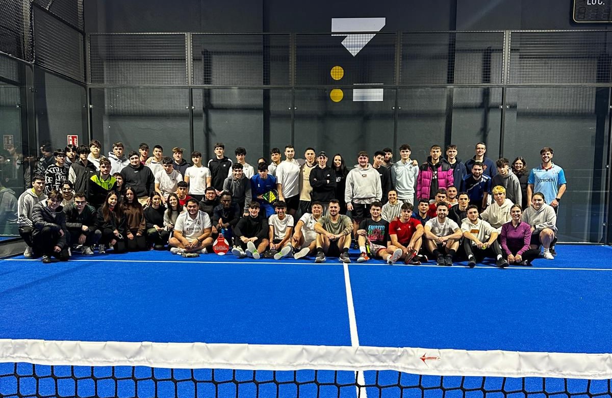 TORNEO DE PÁDEL EN «WinPadelClub»: el alumnado disfrutó de una jornada deportiva.